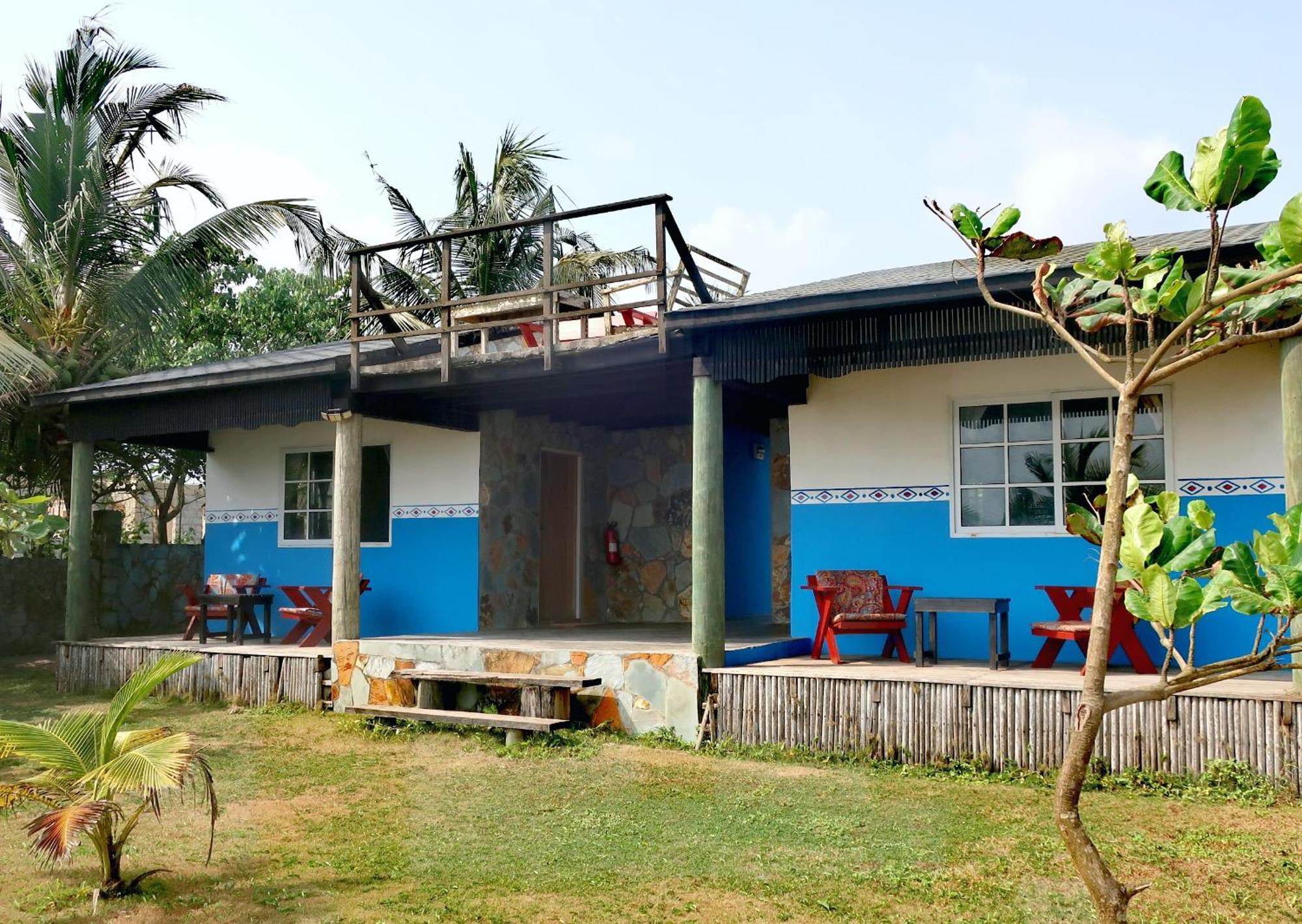 Afro Beach Eco Resort Butre Kamer foto